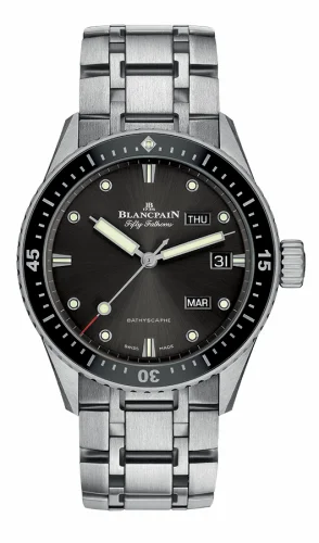 Blancpain Fifty Fathoms Bathygraphe Quantième Annuel Black / Grey / Steel Bracelet 5071-1110-70B