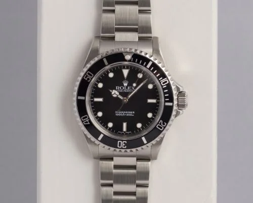 Rolex Submariner No-Date / Stainless Steel / Black 14060M-0001