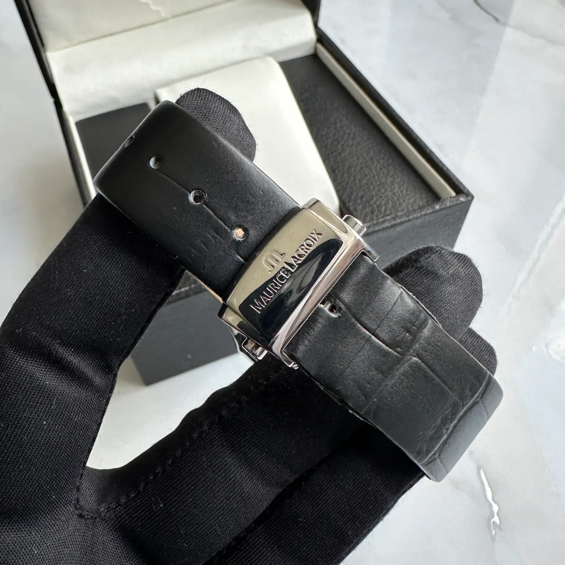 Maurice Lacroix PT6157-SS001-330